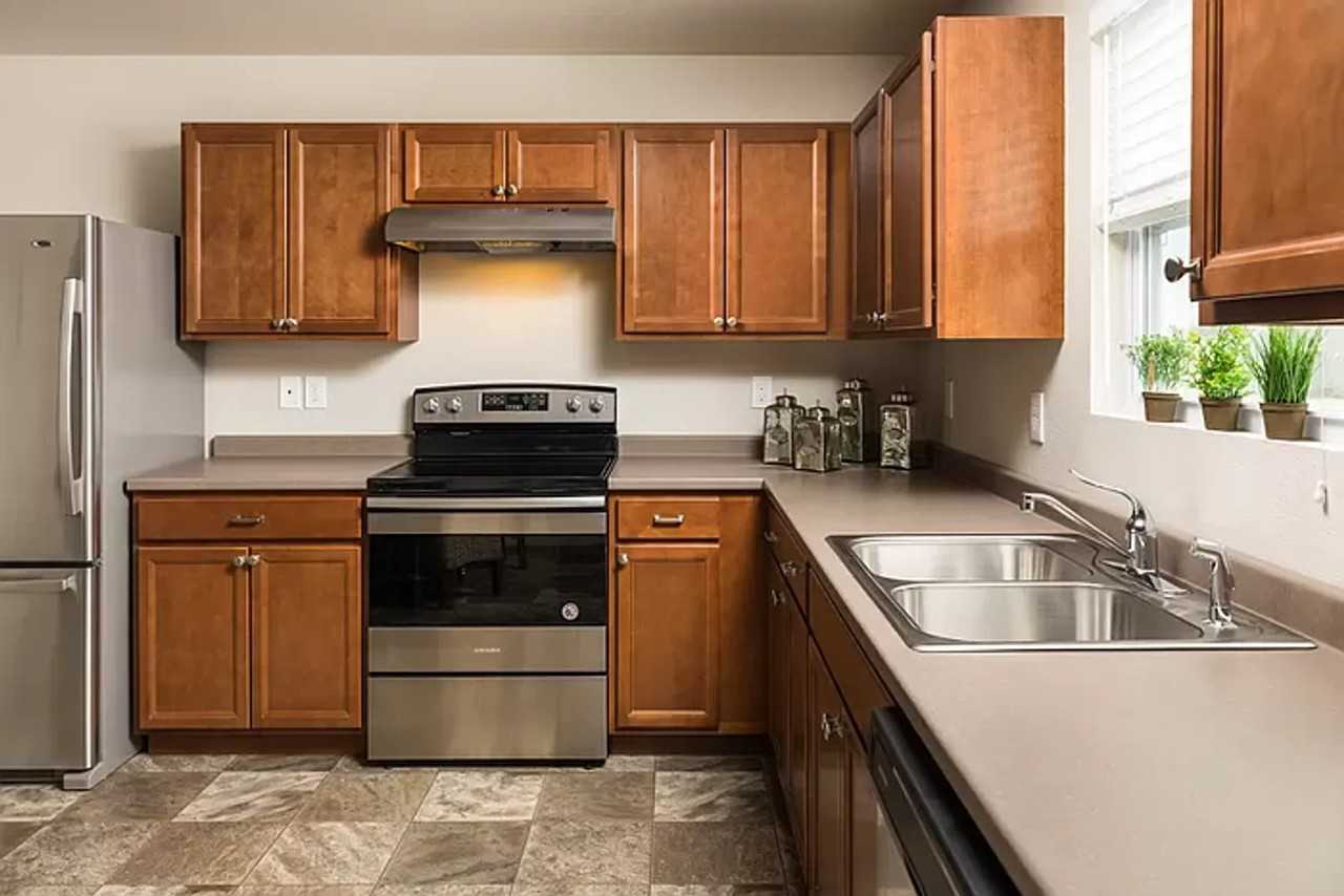 16530 Bedington Dr - Photo 4 of 20