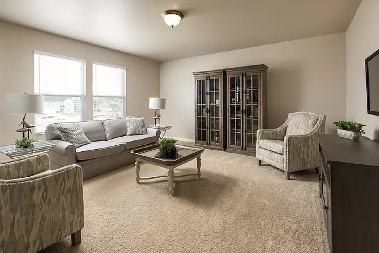 16530 Bedington Dr - Photo 7 of 20