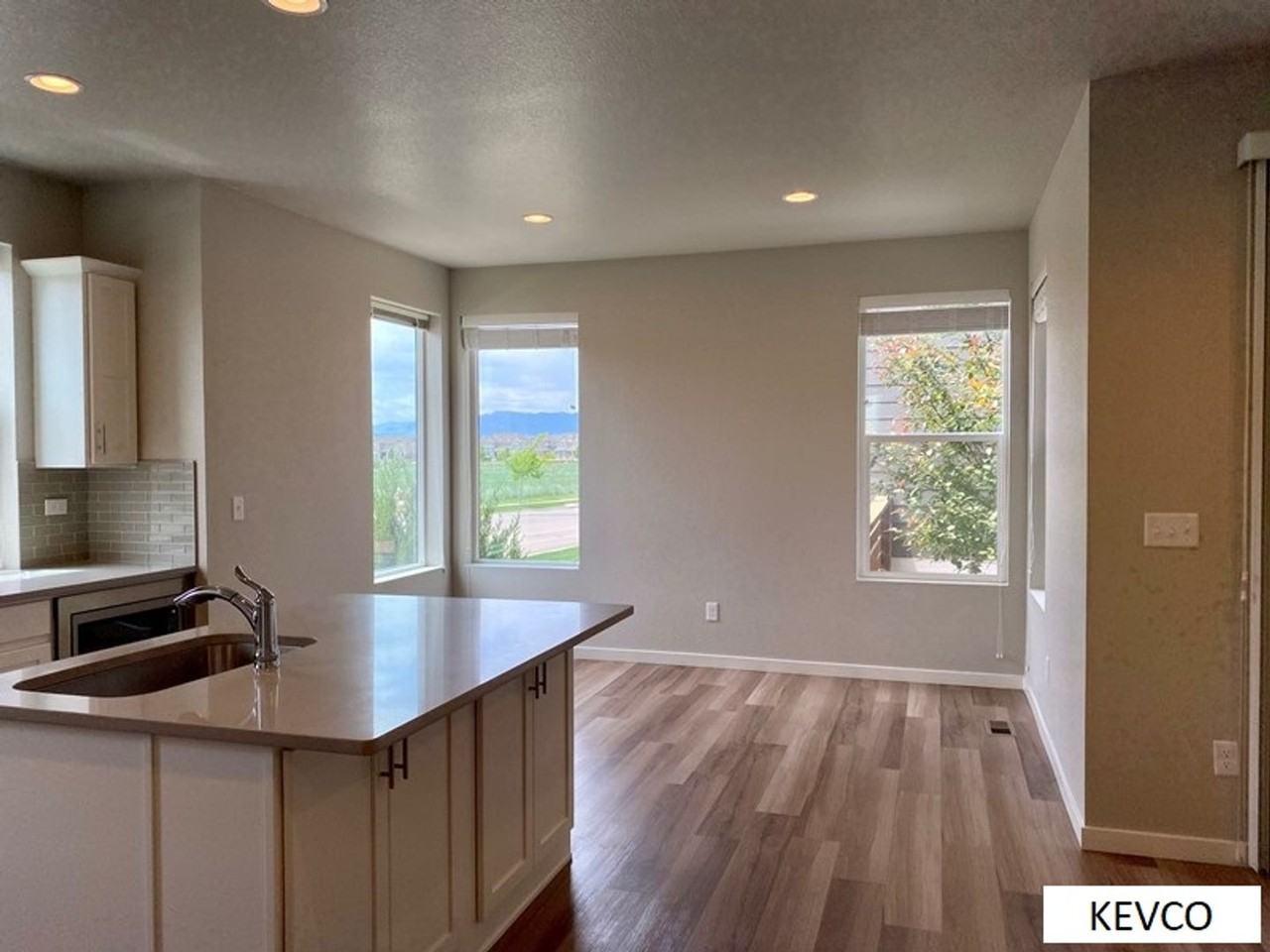 2950 Sykes Dr - Photo 3 of 22