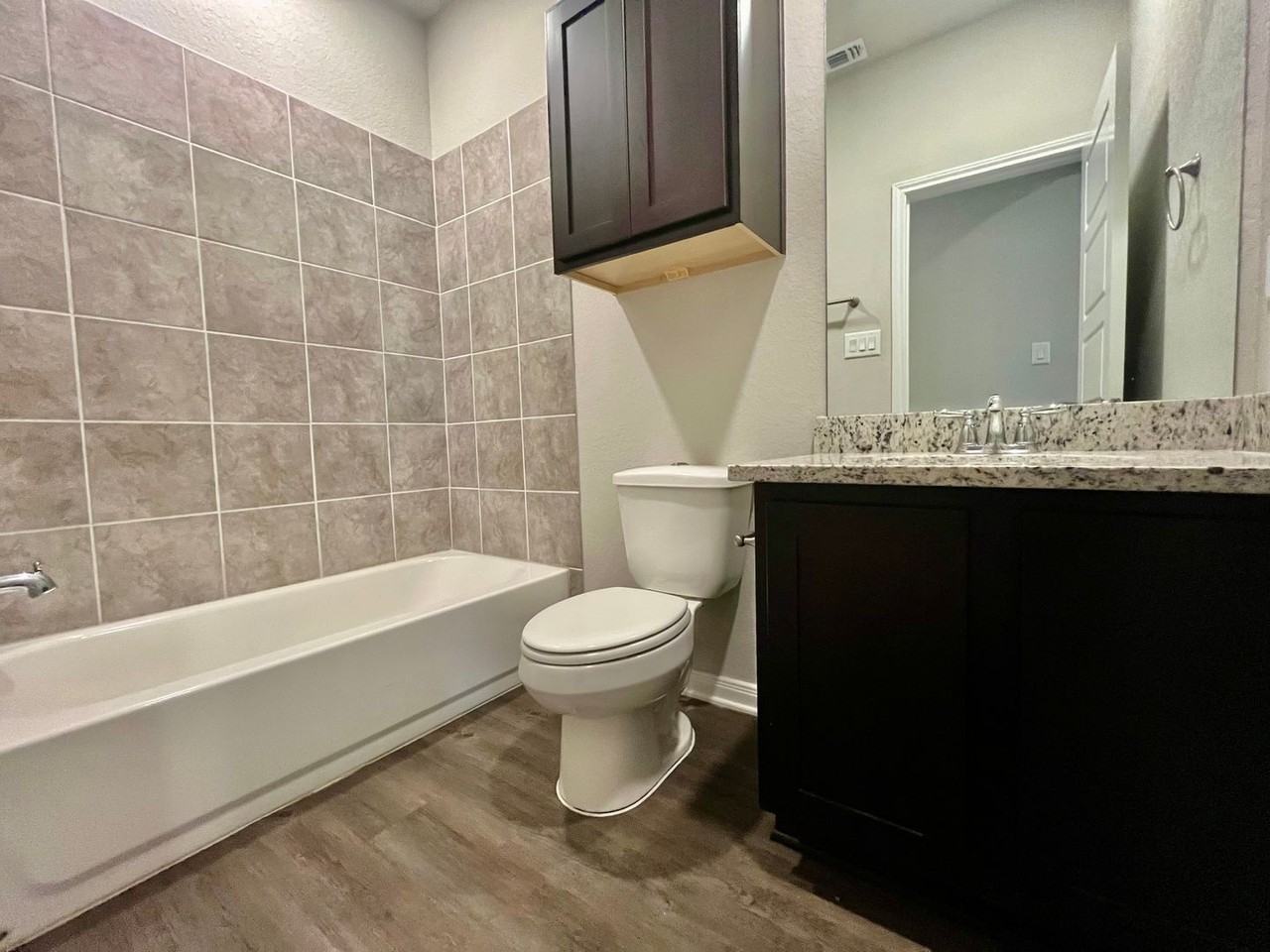 3406 Lindsay Ln - Photo 7 of 16