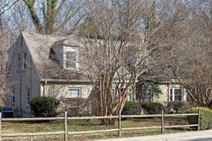 featured image of 2614 Jefferson Park Ave