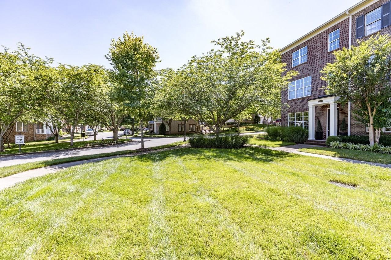 1301 Moher Blvd - Photo 2 of 34