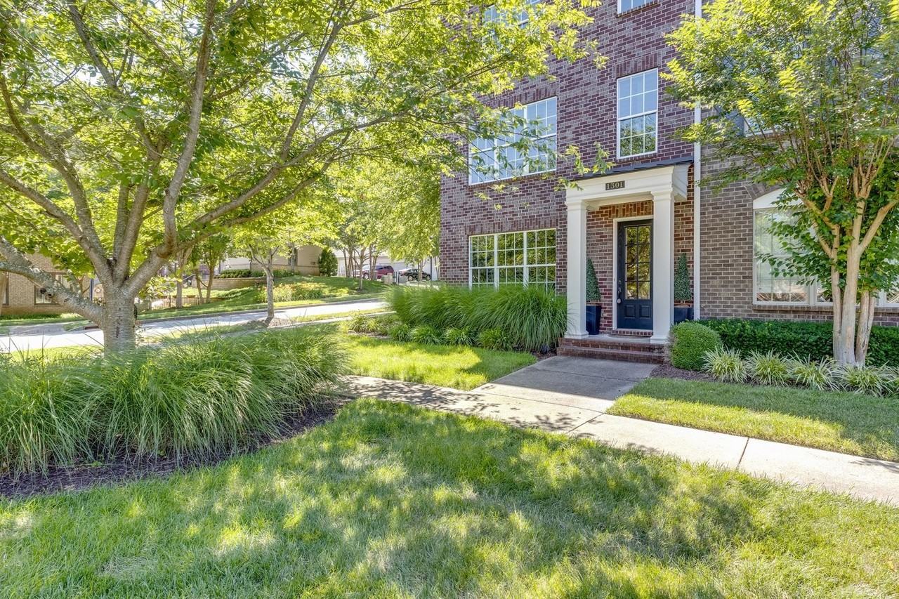 1301 Moher Blvd - Photo 4 of 34