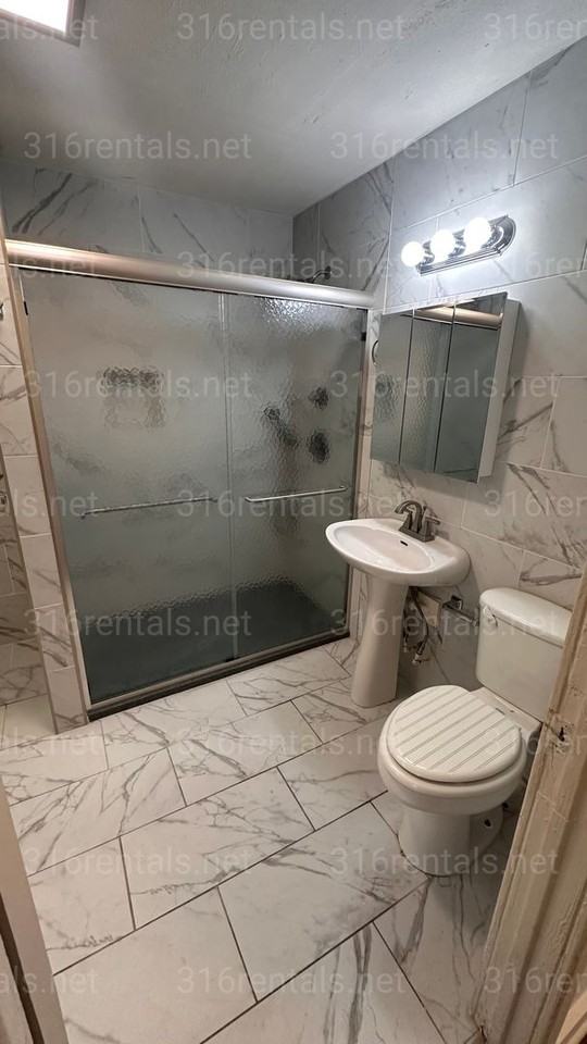 1732 N Poplar Ave - Photo 7 of 10