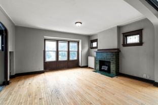 3009 N Maryland Ave - Photo 1 of 1