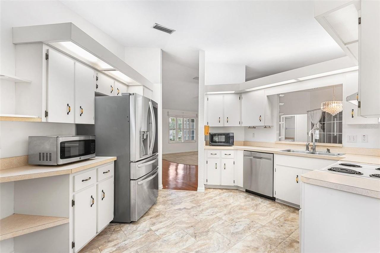 8297 Sw 108th Loop - Photo 7 of 14