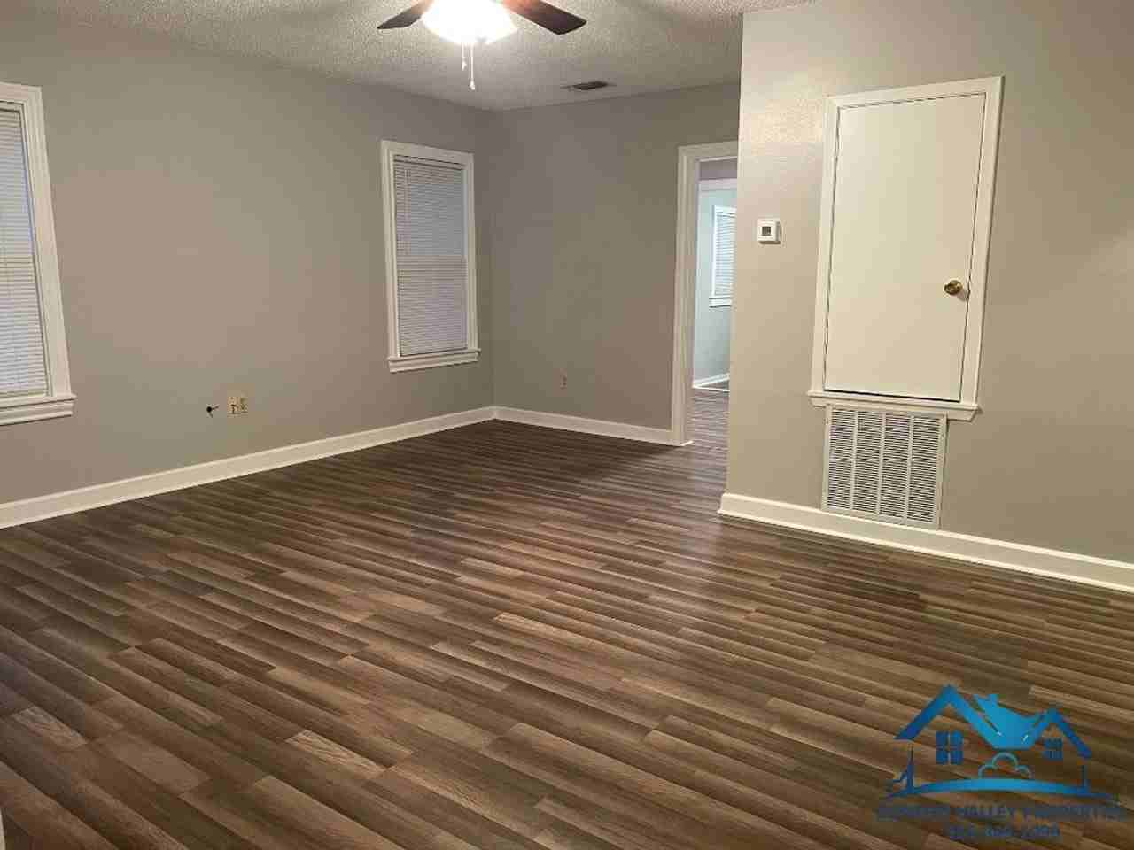 1318 Evans Ave - Photo 3 of 14