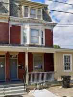 featured image of 52 N 18th St