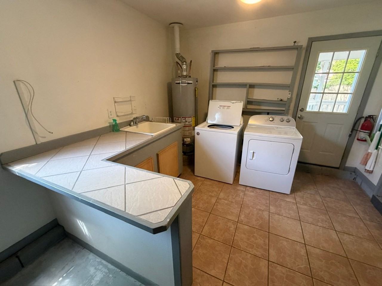 299 Anchors Pl - Photo 5 of 11