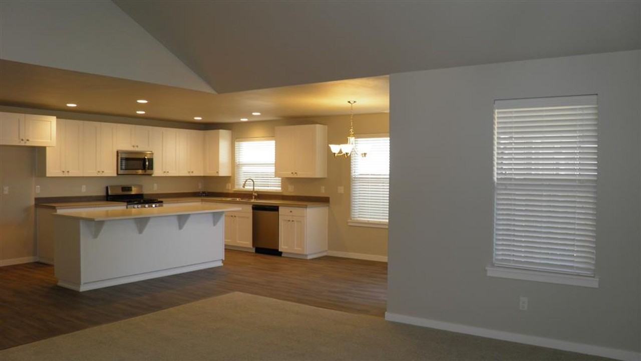 20780 Se Shea Ct - Photo 6 of 16