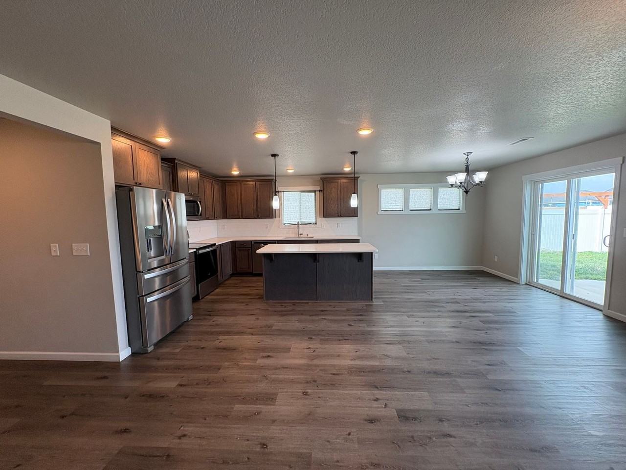 725 L St Ne - Photo 6 of 12
