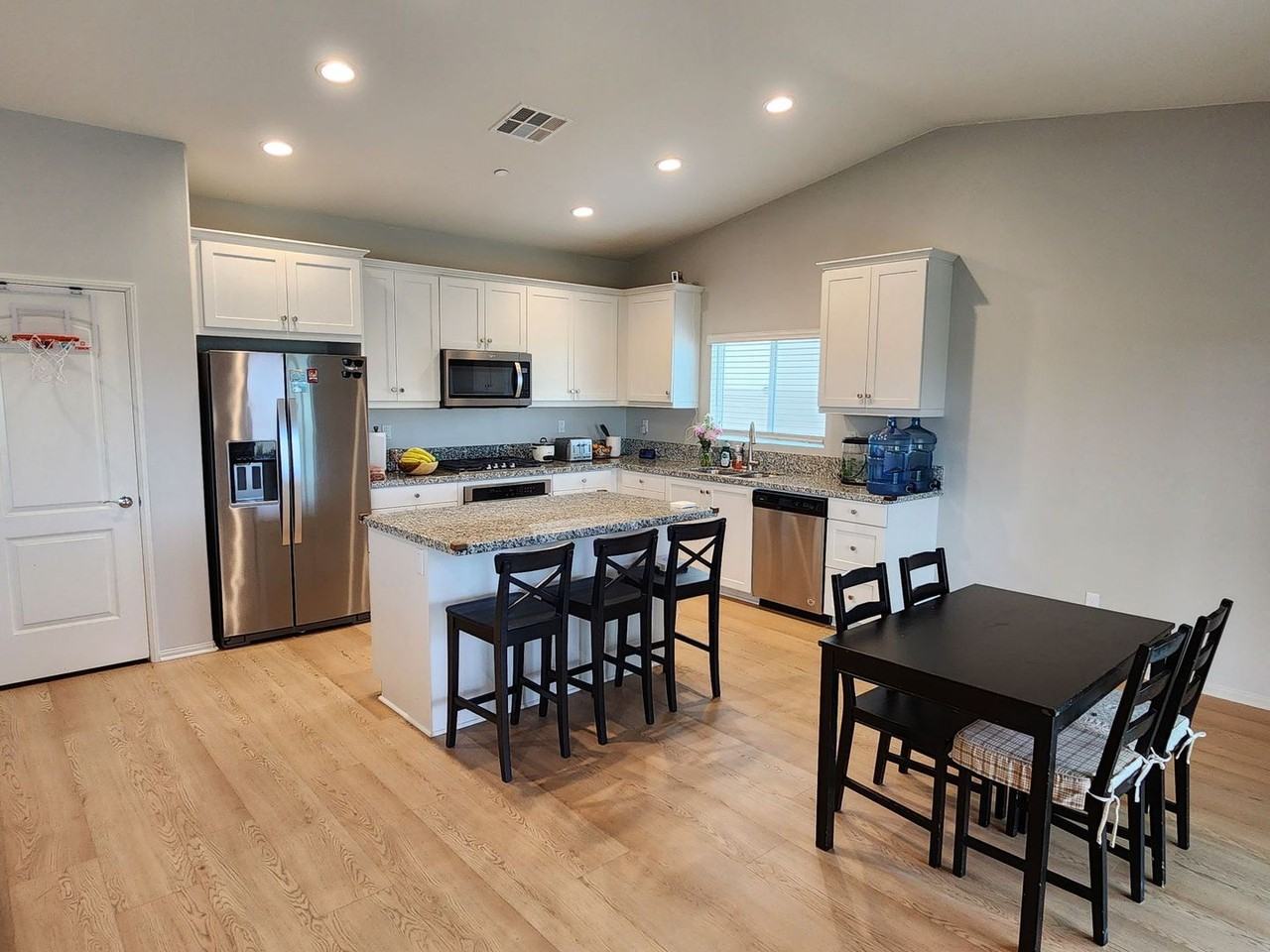 30690 Hawkscrest Dr - Photo 6 of 17