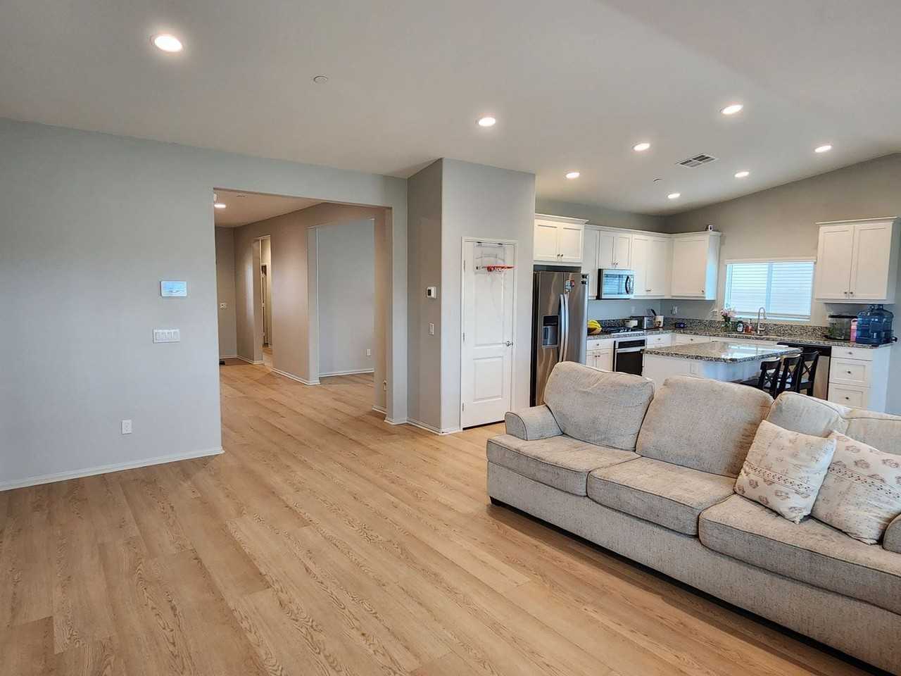 30690 Hawkscrest Dr - Photo 7 of 17