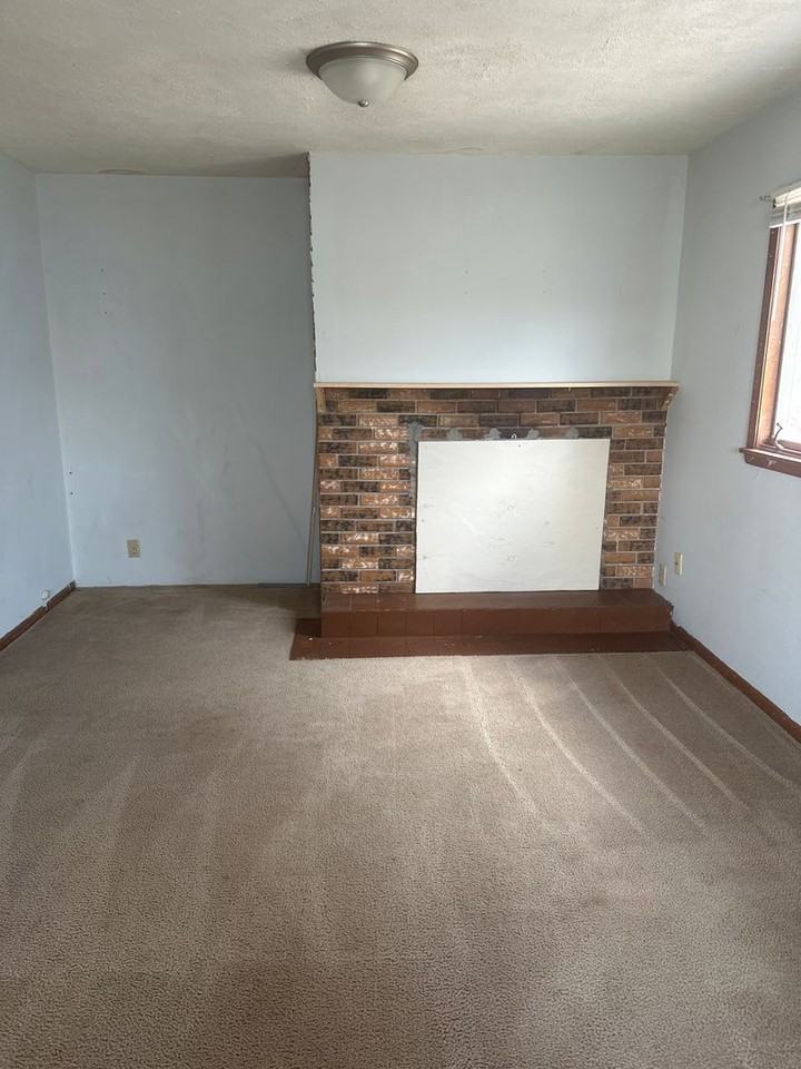 919 S 20th St - Photo 5 of 13