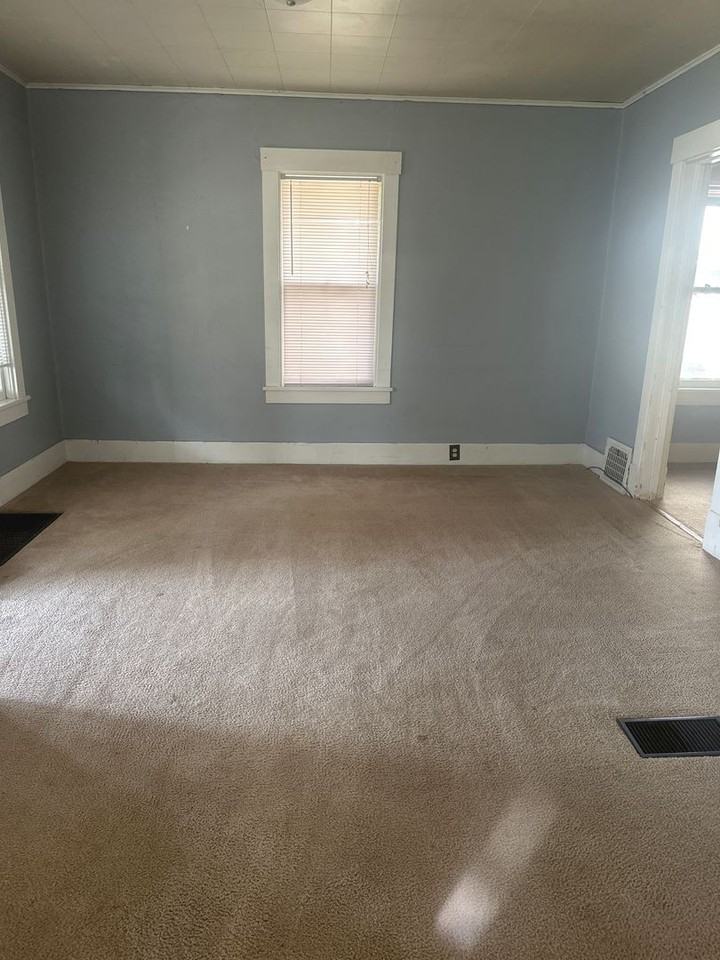 919 S 20th St - Photo 6 of 13