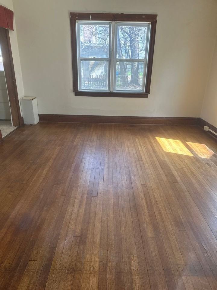 223 N 14th St - Photo 3 of 13