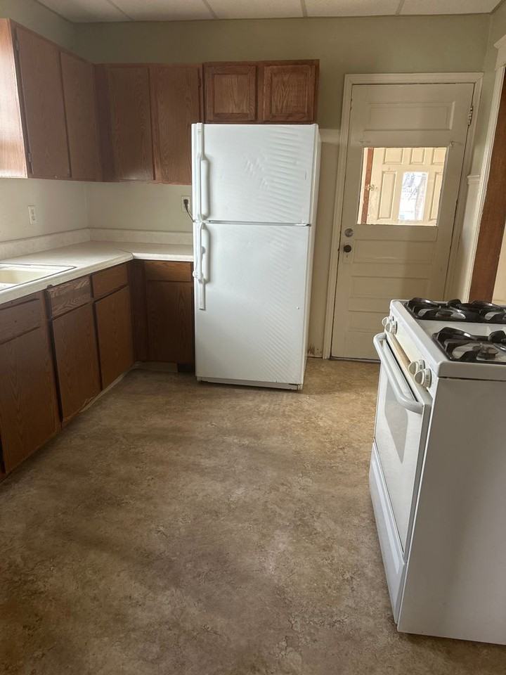 223 N 14th St - Photo 5 of 13