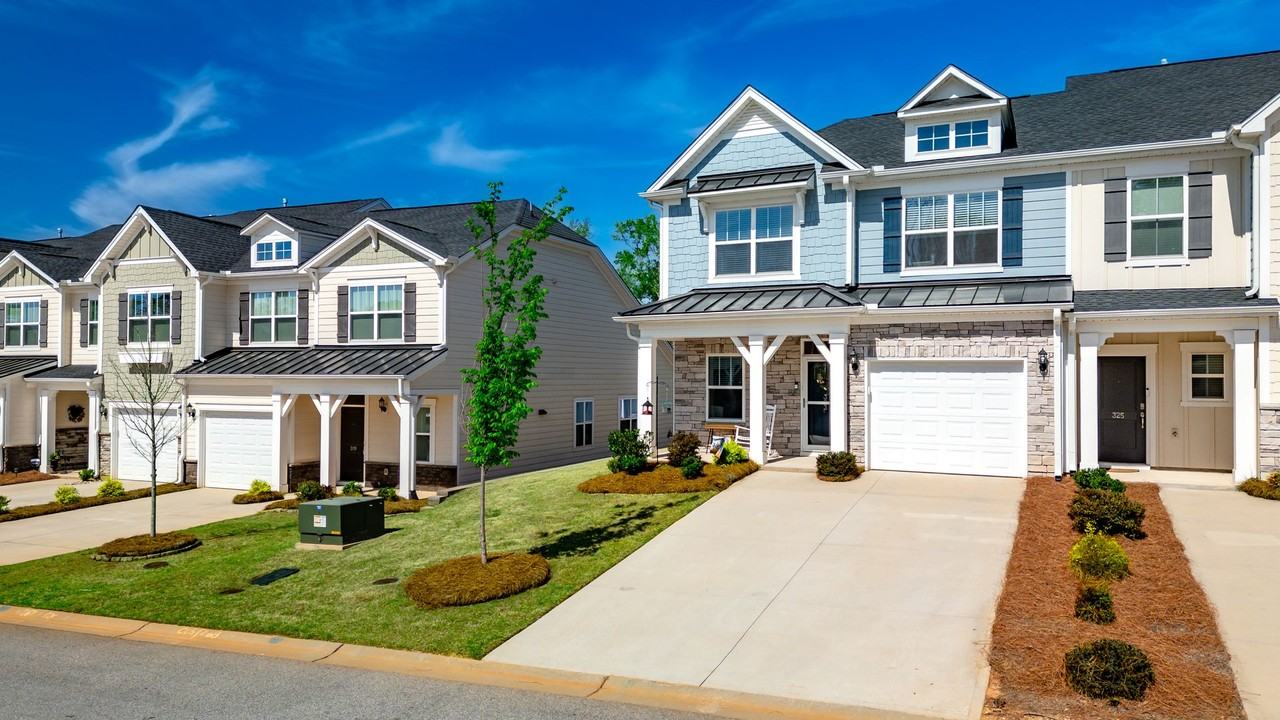 323 Nettle Ln - Photo 3 of 29