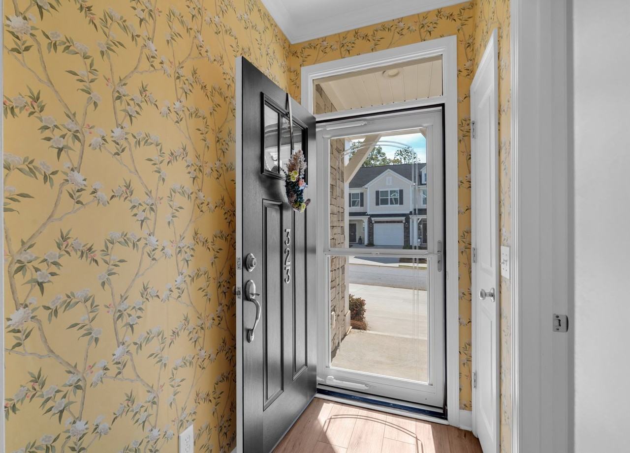 323 Nettle Ln - Photo 4 of 29