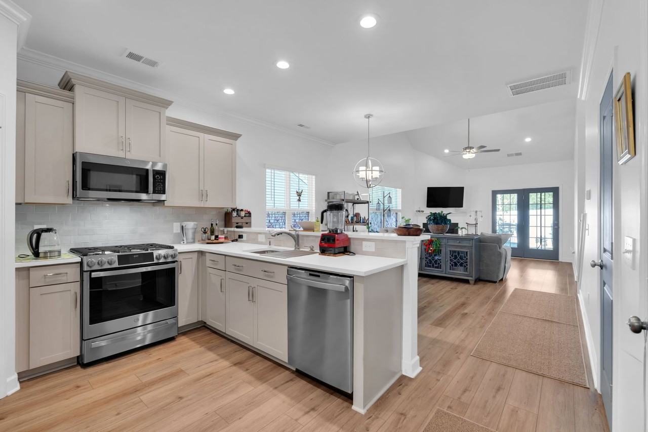 323 Nettle Ln - Photo 6 of 29