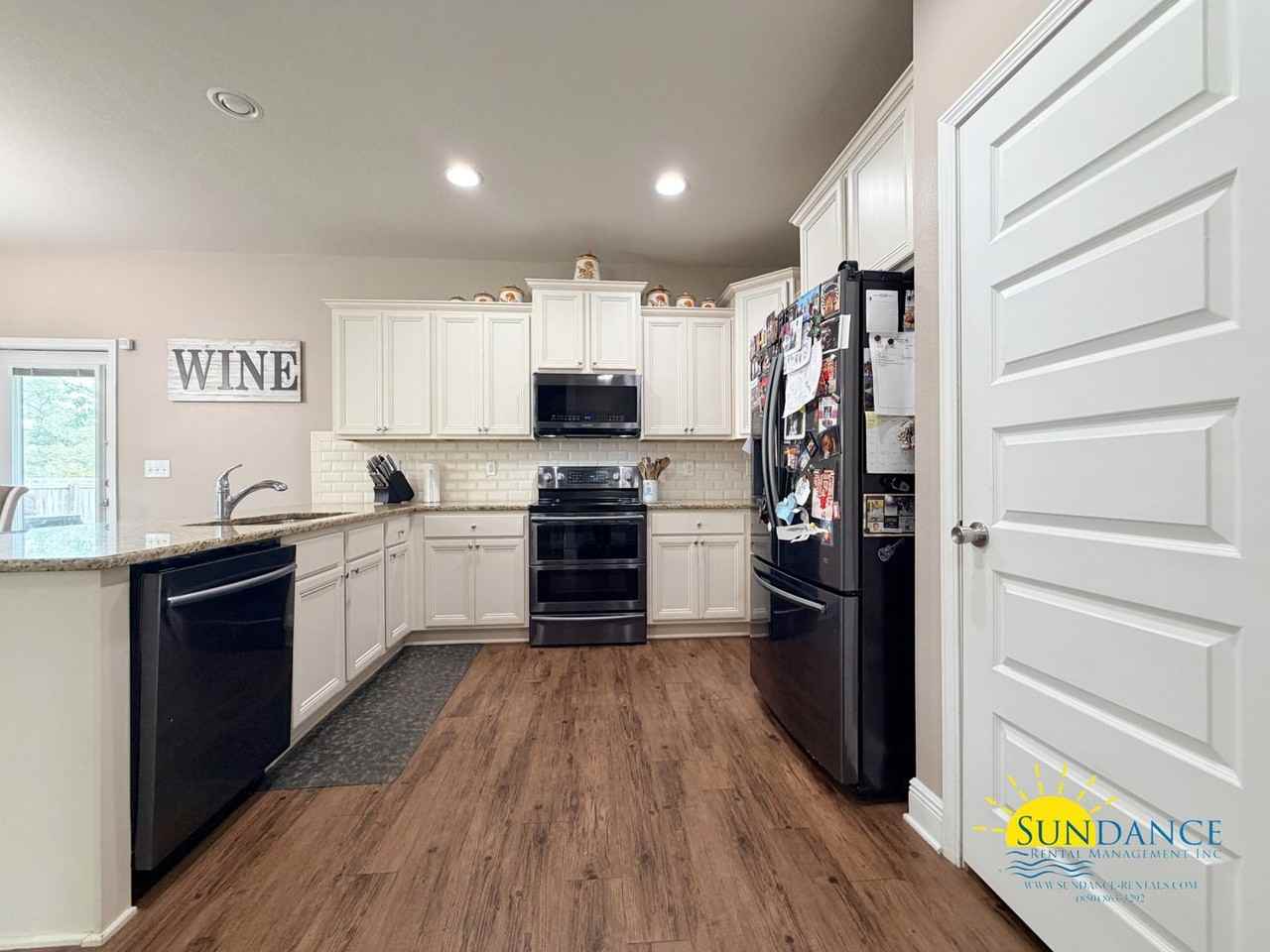 3588 Turquoise Dr - Photo 7 of 39