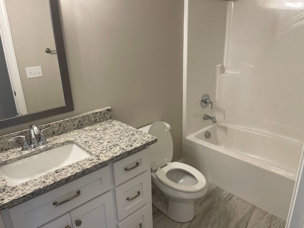 1302 Spring Dr - Photo 5 of 12