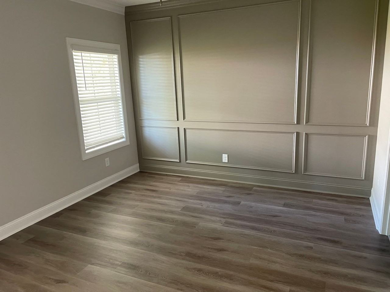 1302 Spring Dr - Photo 7 of 12