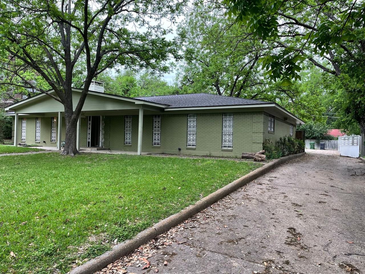 3701 Austin Ave - Photo 2 of 42