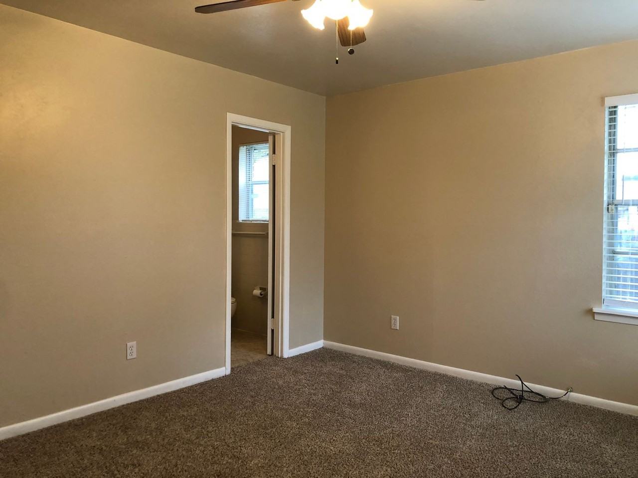 3513 Wosley Dr - Photo 5 of 17