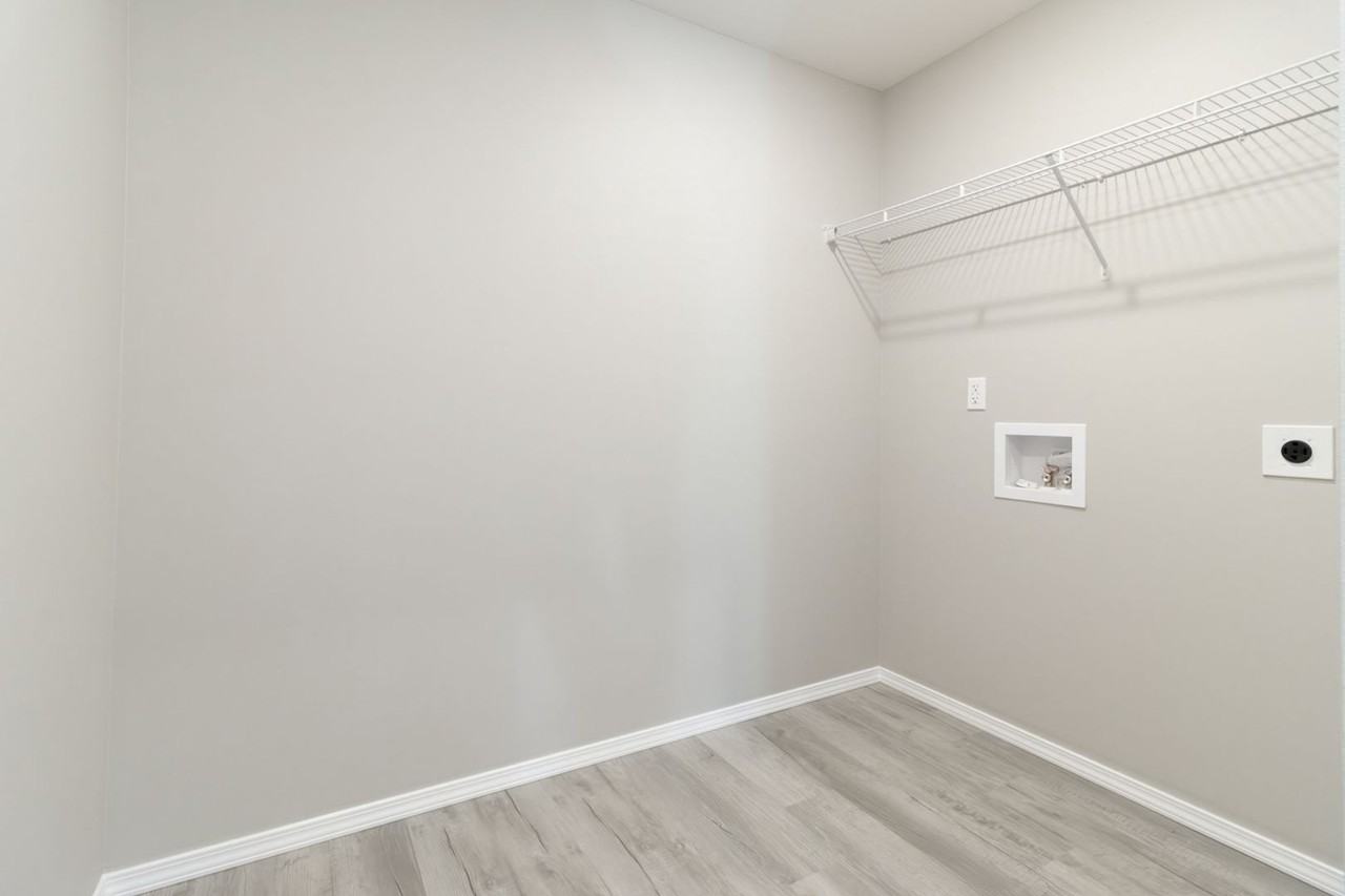3441 N Nixon Ave - Photo 5 of 18