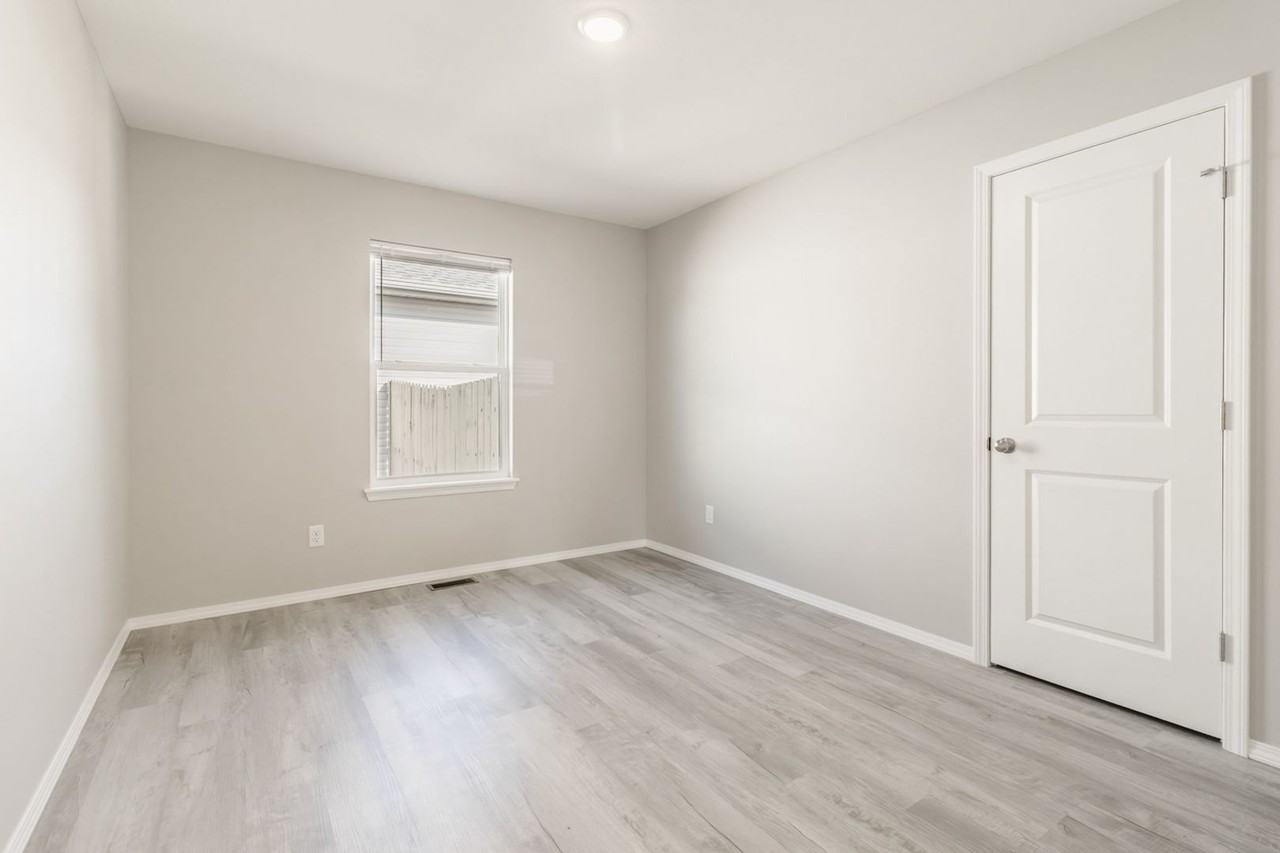 3441 N Nixon Ave - Photo 7 of 18