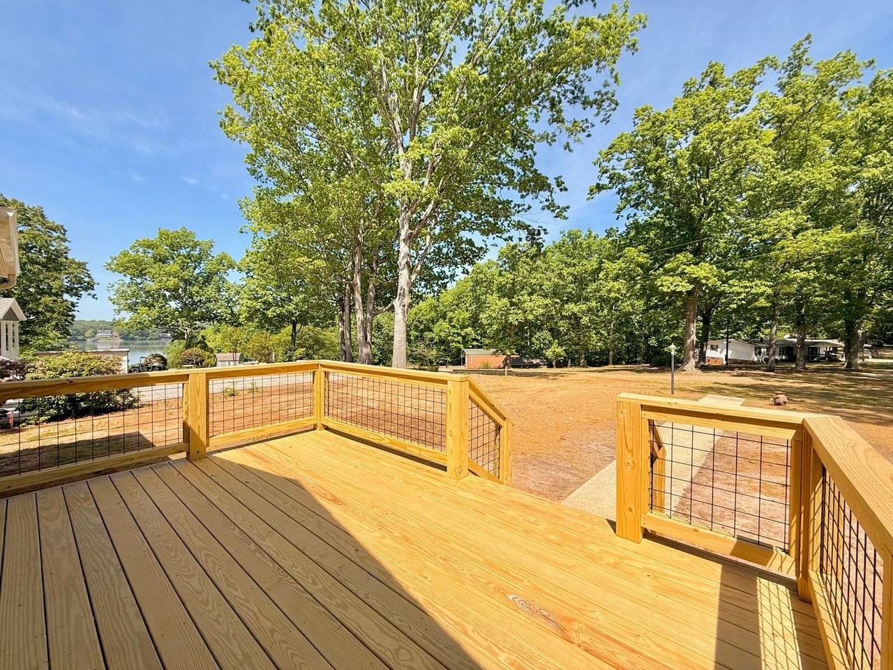 203 Lost Forest Rd - Photo 2 of 24