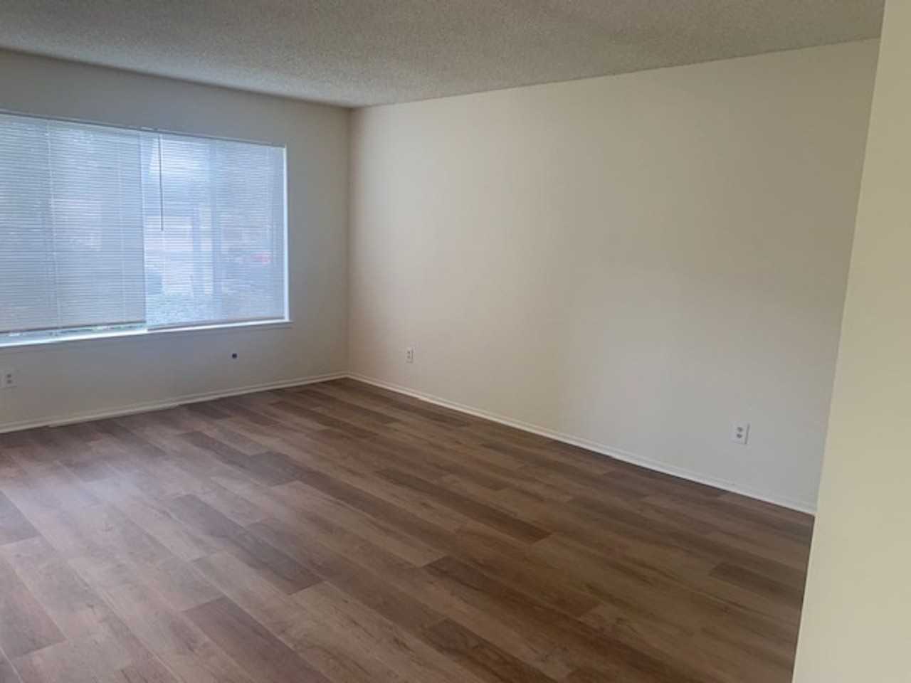 10310 10310 El Camino Real - 02 #02 - Photo 5 of 10