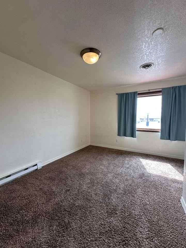 1005 Central Ave #B - Photo 6 of 8