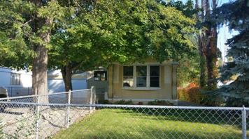 featured image of 253 Windsor Cir S