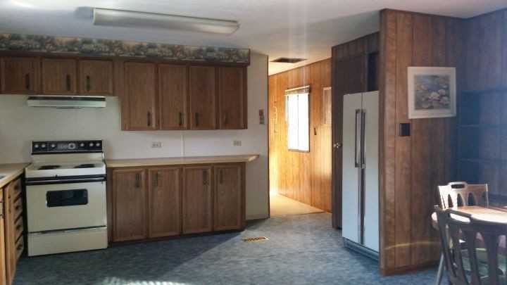 253 Windsor Cir S - Photo 4 of 7