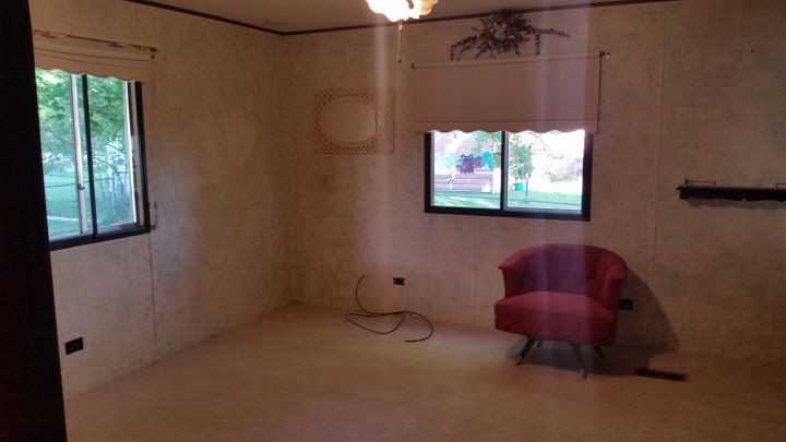 253 Windsor Cir S - Photo 5 of 7