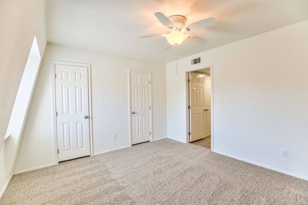 403 E. Carolina Street - Photo 5 of 12