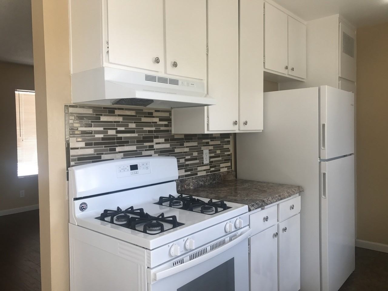 4404 Plaza Vis #D - Photo 2 of 15