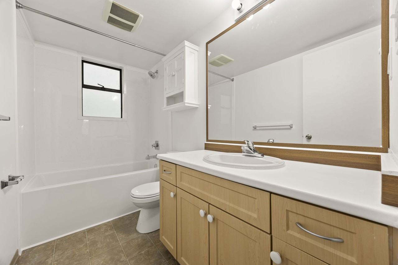 Orwell St & Bond St - Photo 7 of 22