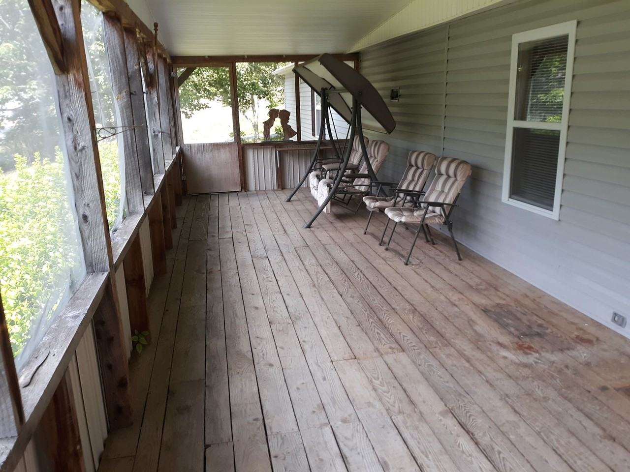 104 Whittemore Rd - Photo 3 of 14