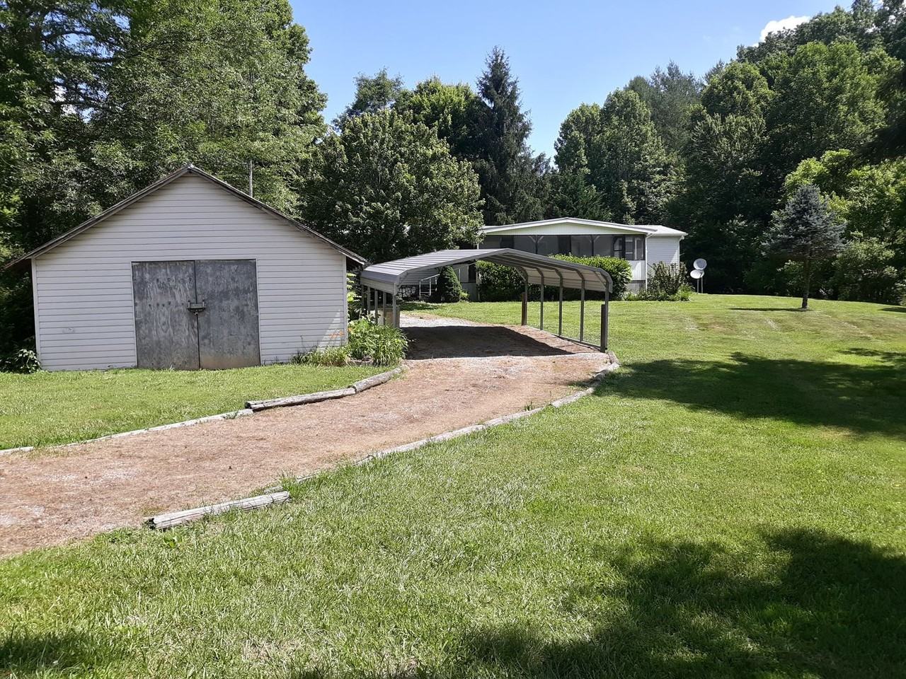 104 Whittemore Rd - Photo 4 of 14