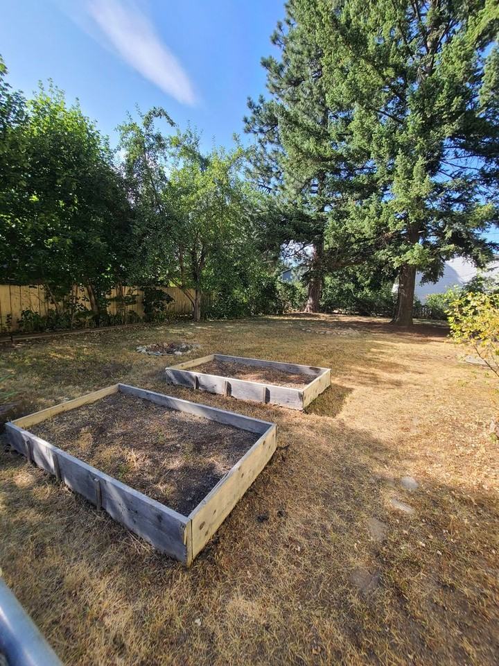 111 E 11th Ave - Photo 3 of 28