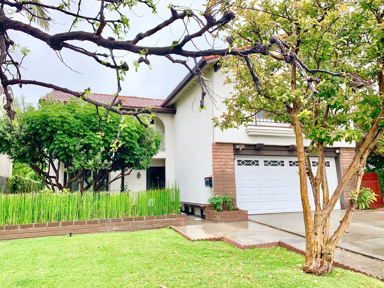 3491 Eboe St - Photo 2 of 46