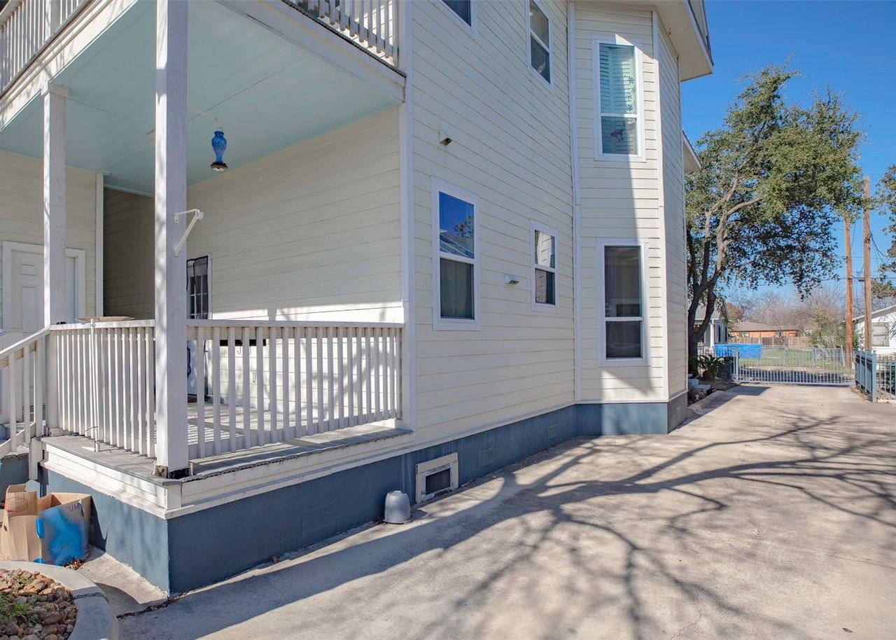 2014 W Houston St - Photo 3 of 37