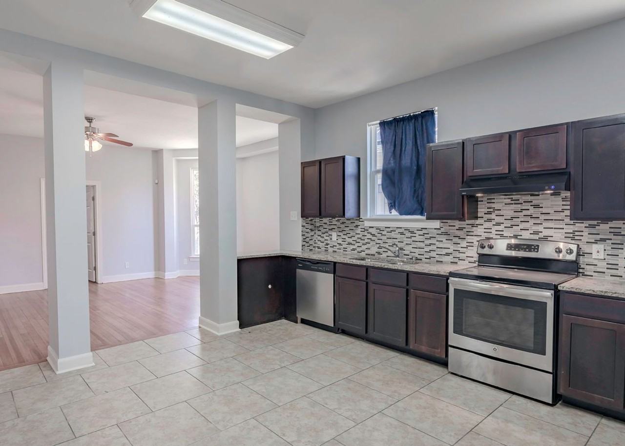 2014 W Houston St - Photo 6 of 37