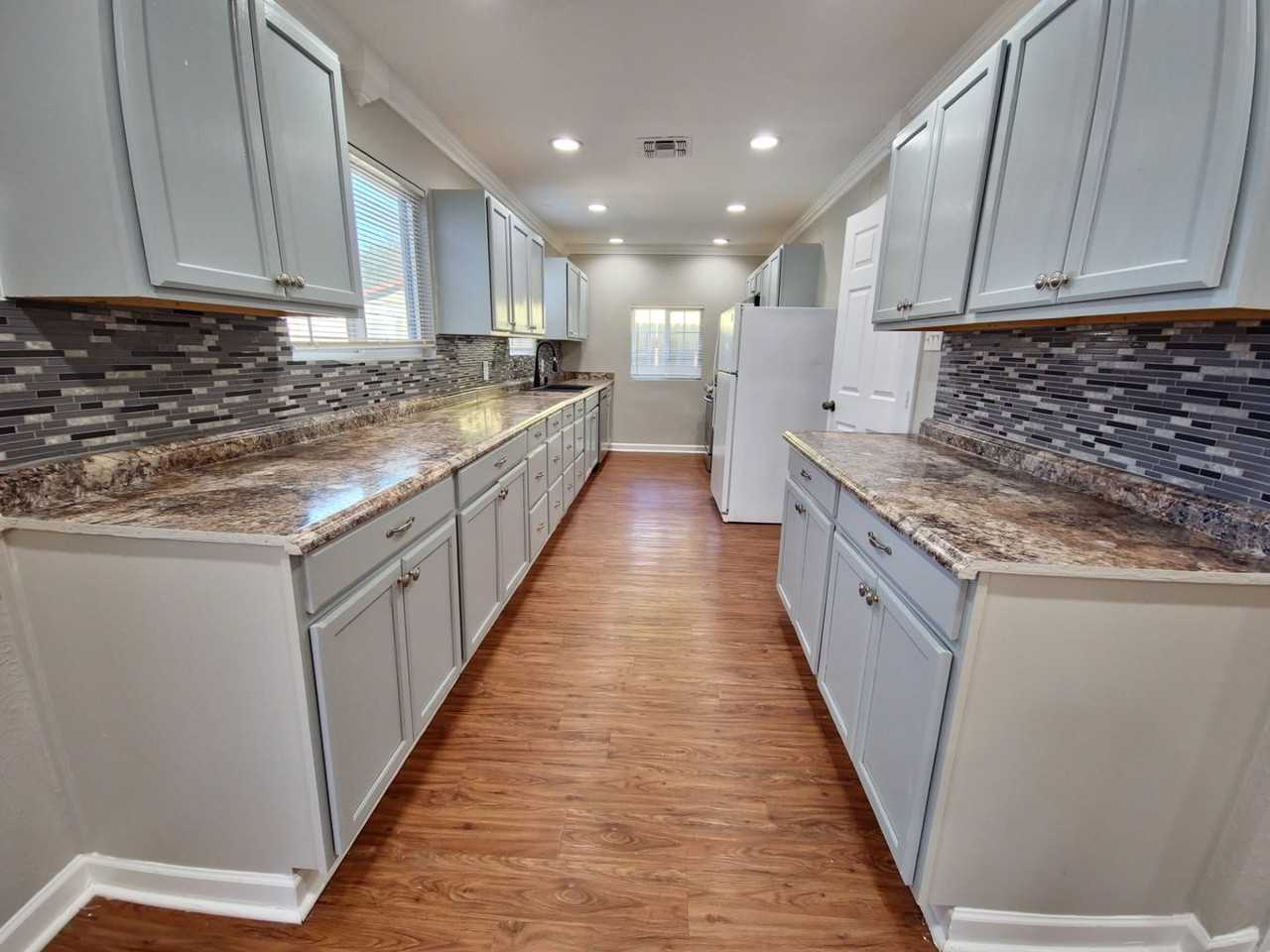 4502 Turnstone Dr - Photo 3 of 30