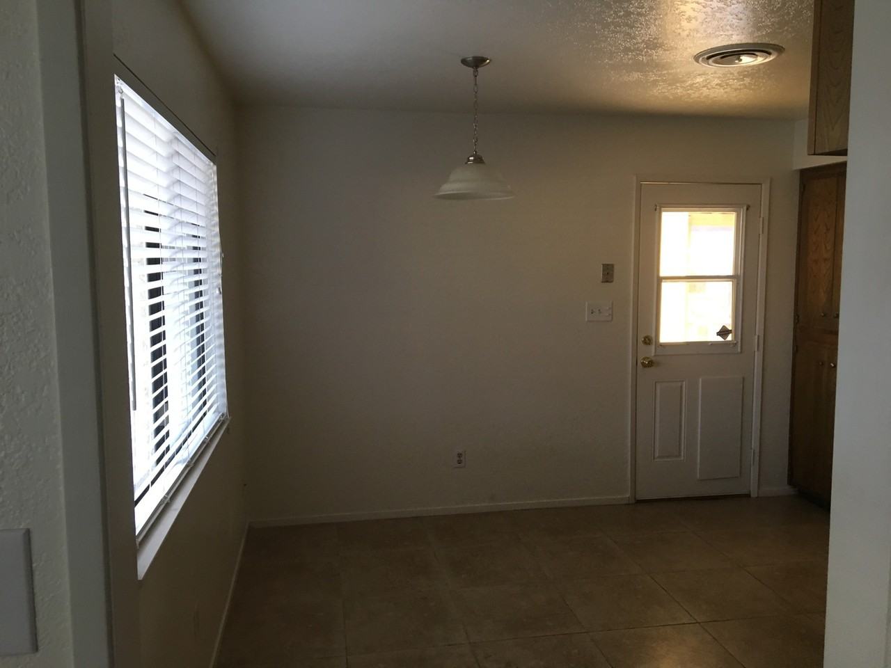 6425 Plaquemines Dr - Photo 5 of 21