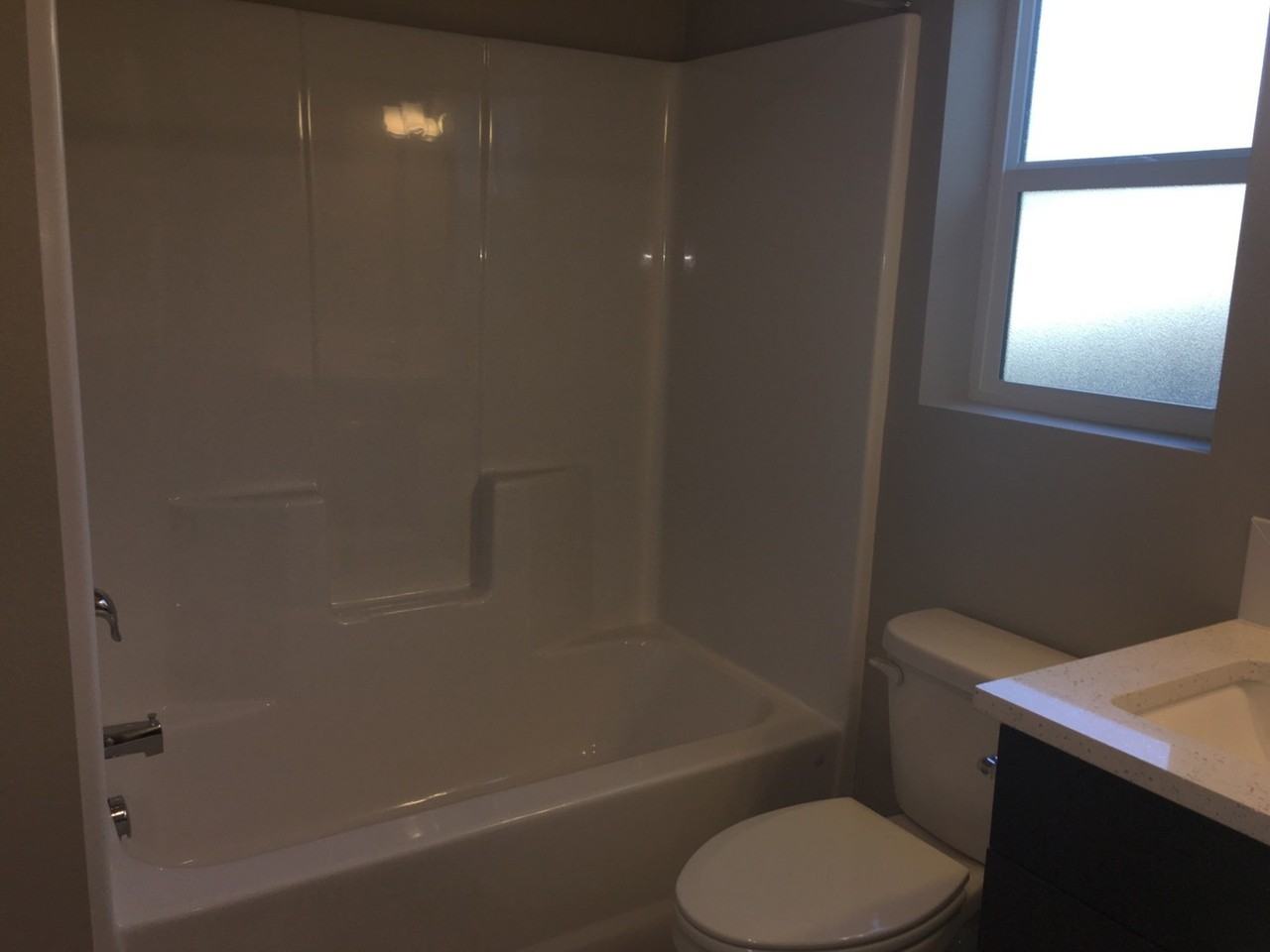 1575 Ne Rumgay Ln #2 - Photo 6 of 11