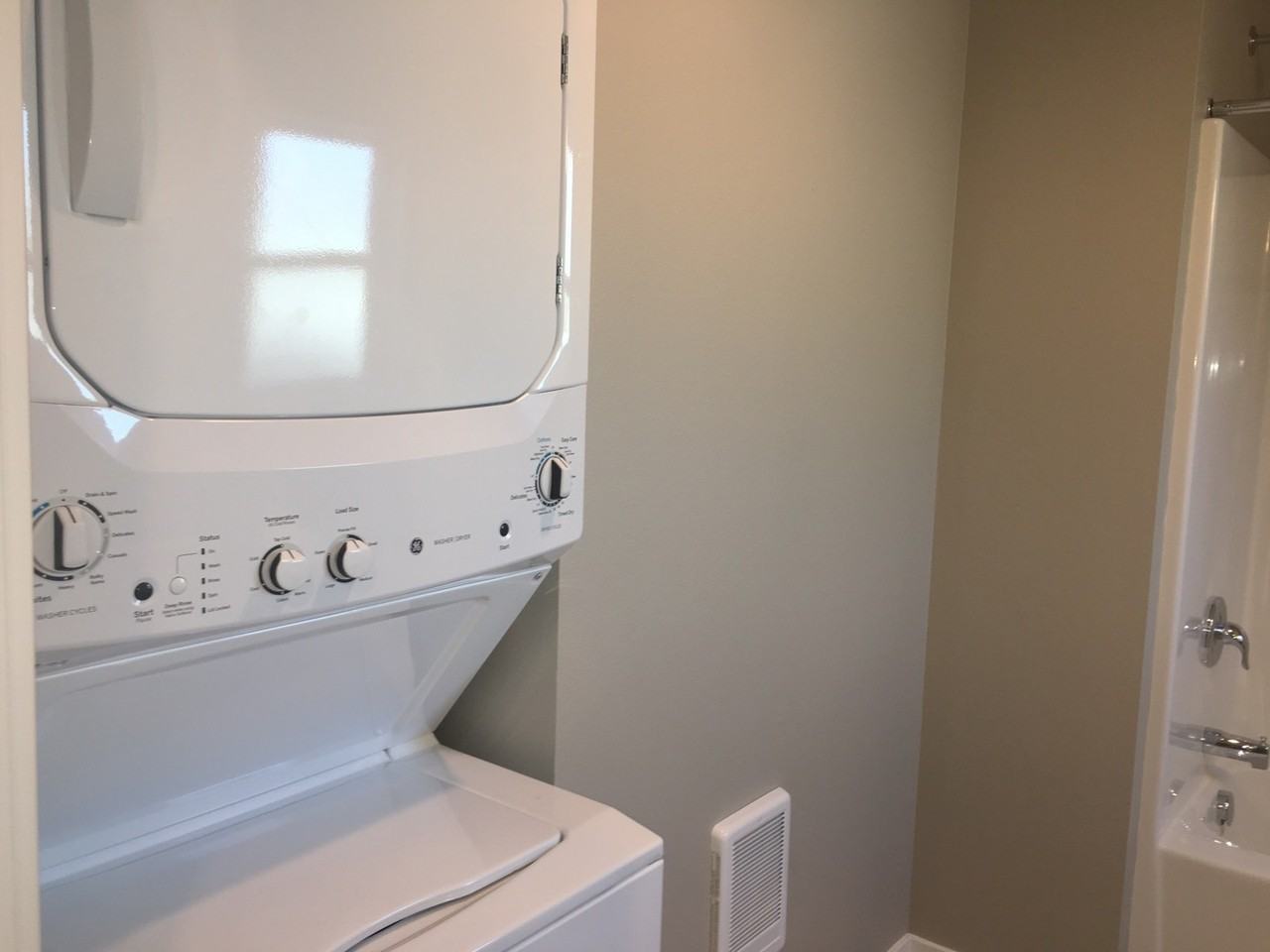 1575 Ne Rumgay Ln #2 - Photo 7 of 11